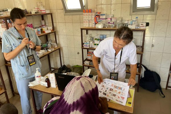 EXPERIENCIA DE COOPERACIÓN FARMACÉUTICA EN SENEGAL